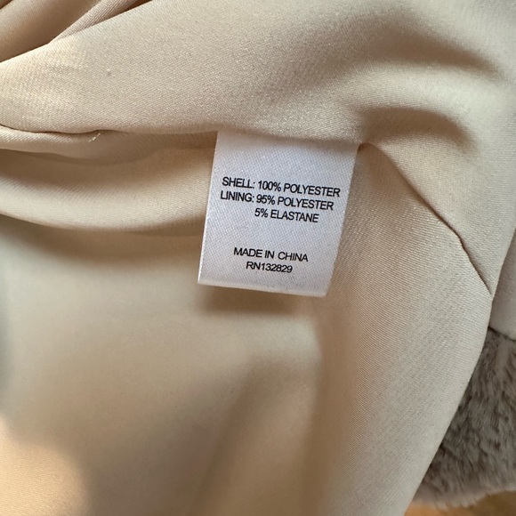 Tularosa Inori Faux Fur Jacket Size Small Beige - Picture 4 of 4